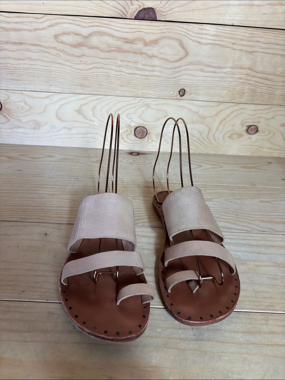 Joes jeans tan leather sandals - Picture 5 of 9